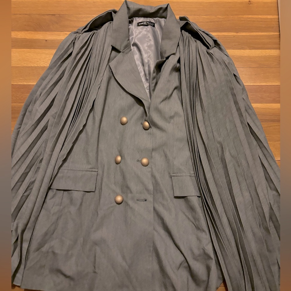 NWOT SHEIN Grey Cape
